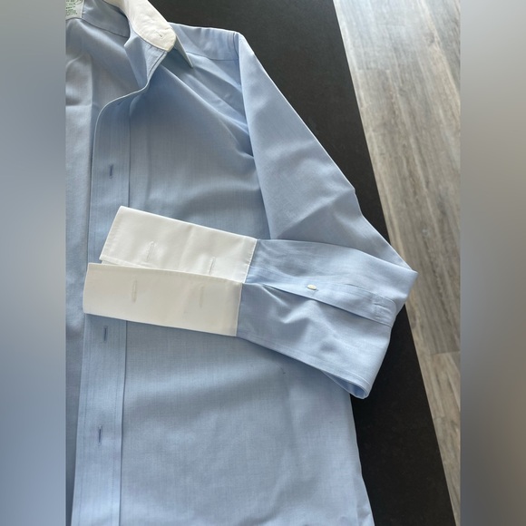 BROOKS BROTHERS LIGHT BLUE BUTTON DOWN SHIRT 15-33 - Picture 6 of 8